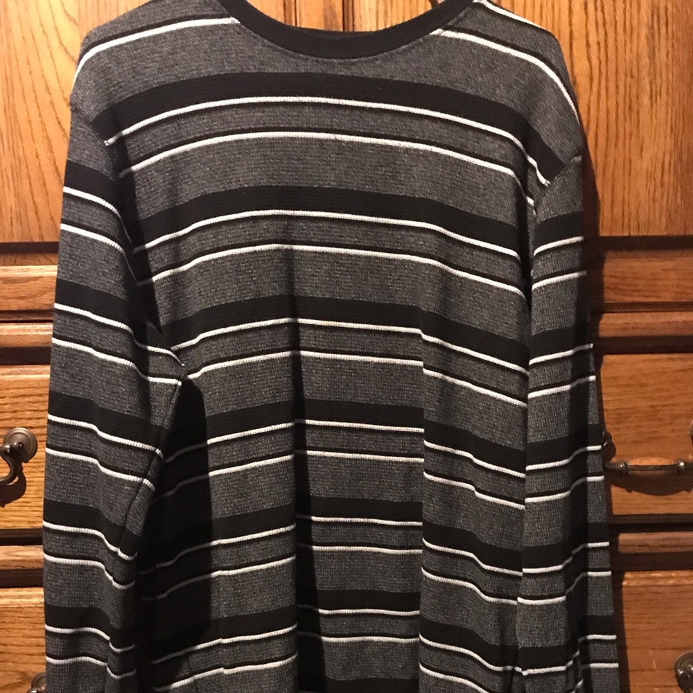 Men’s long sleeve shirt